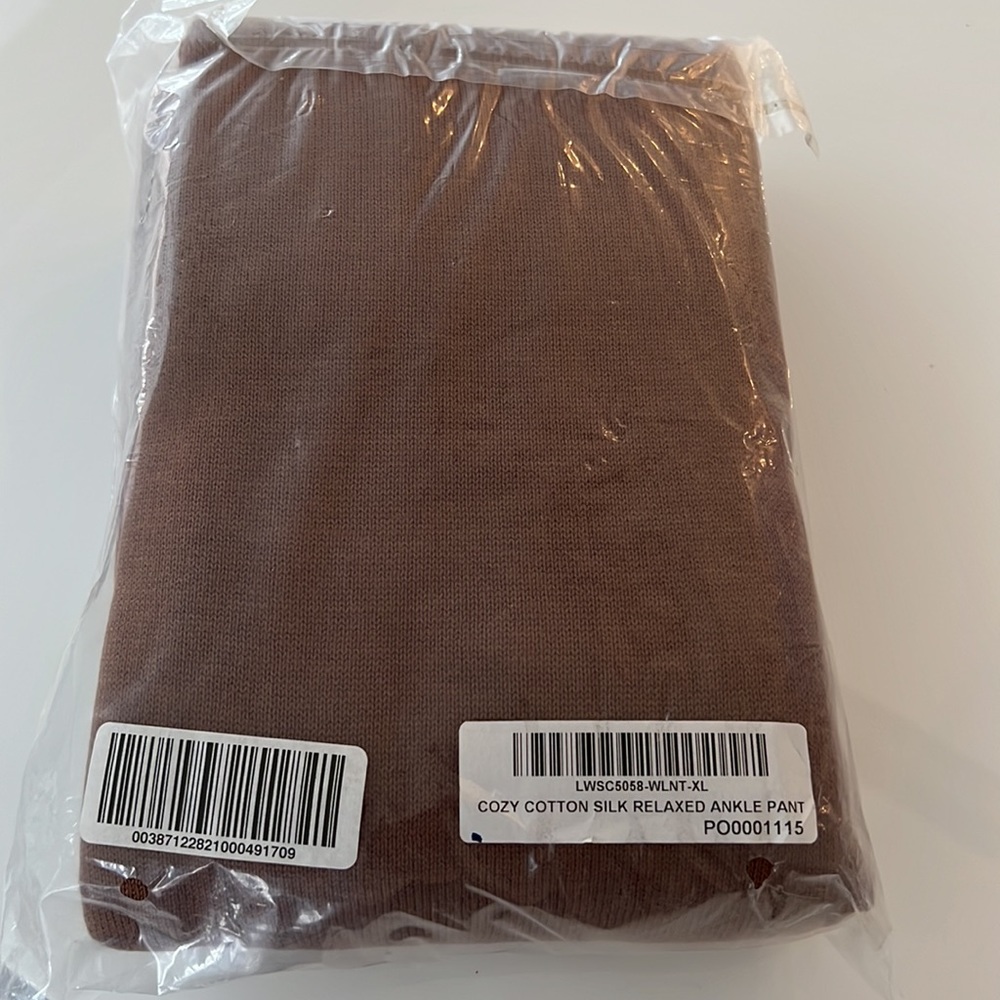 New LUNYA Cozy Silk Cotton Relaxed Ankle Pant in Walnut $188 - Picture 3 of 5
